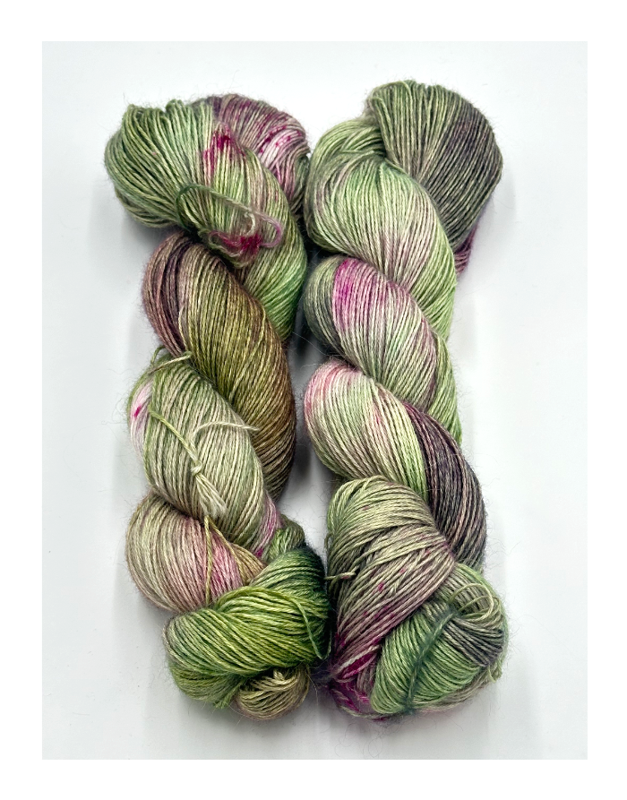 Wełna 100 % baby lama BAHAMA LAMA nr12 ręcznie farbowana 100g