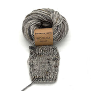 WEŁNA WOOLKA PRINT ciemny szary 50g